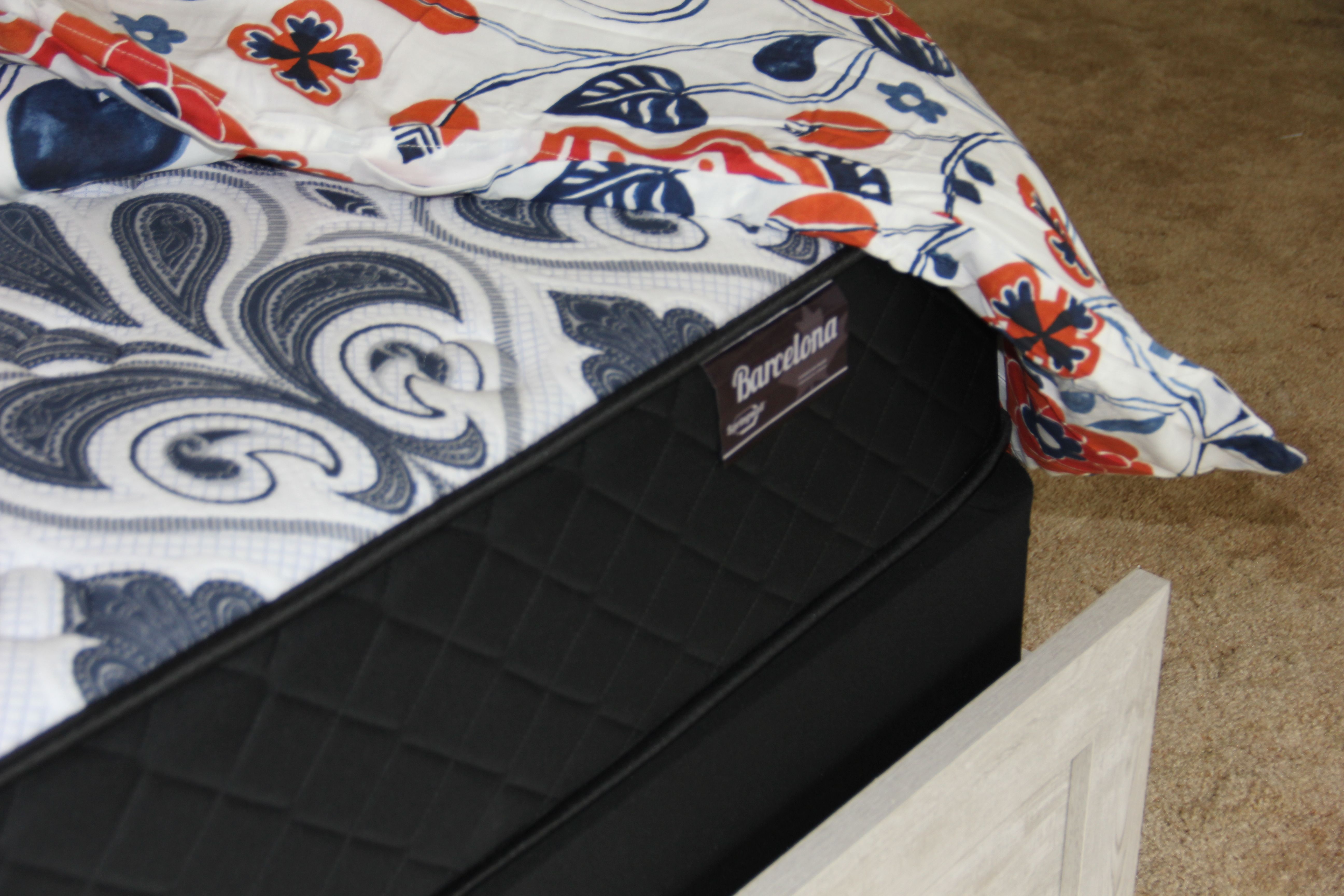 Large Furnished Room 4 for 2 People in Coquitlam near SkyTrain